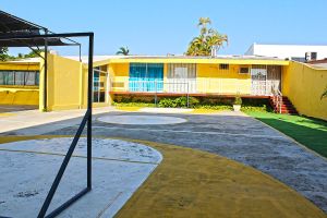 Cancha de fútbol y basquetbol